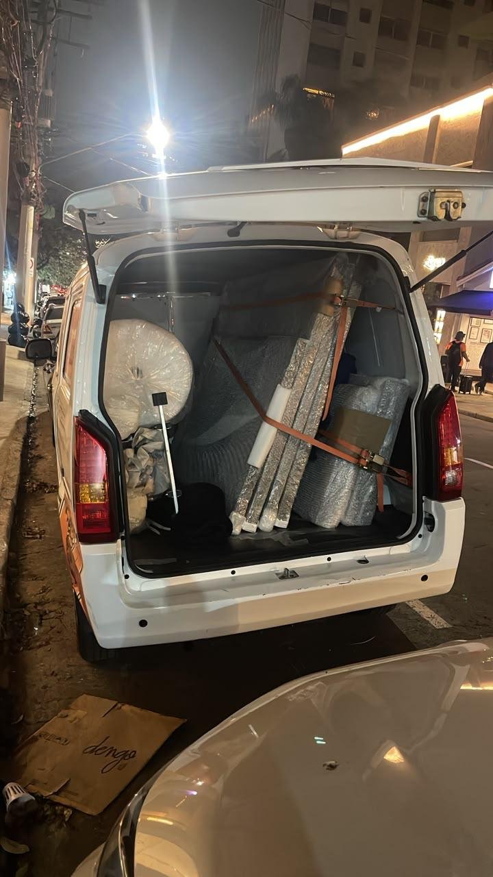 Obra de arte preparada para entrega e instalação